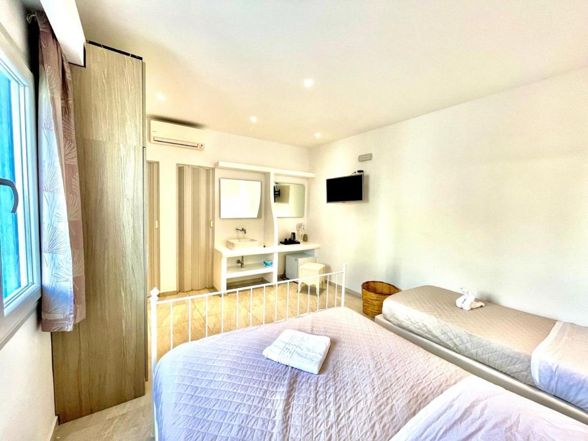 La Villa Rooms Mykonos Town Bagian luar foto