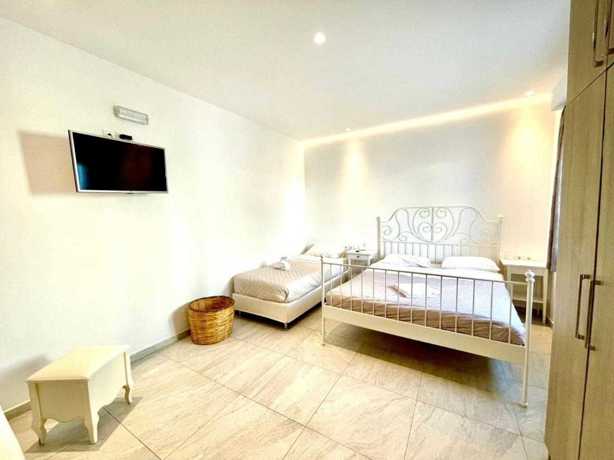 La Villa Rooms Mykonos Town Bagian luar foto